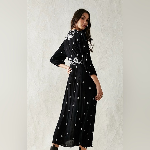 NWT Free People Embroidered Fable Midi Black And White Floral Boho Dress XS $168 - Picture 2 of 15